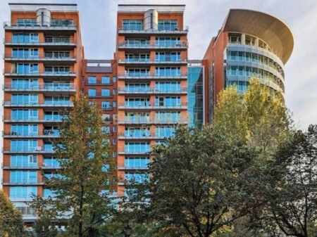 Vendesi Appartamento 3+1+Parcheggio