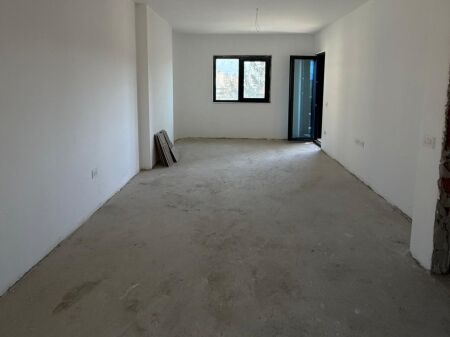 🏢 Shitet Apartament 1+1 – Corner Residence