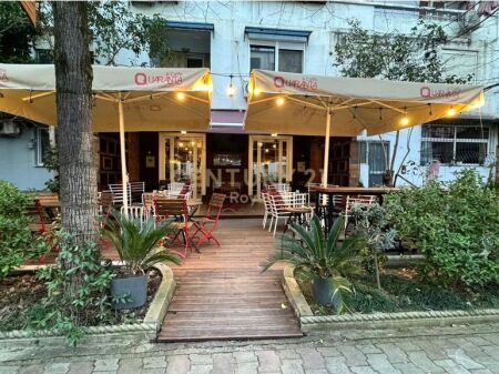 Lokal me qera ne Myslym Shyri 1300€