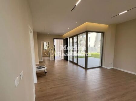 Qera | Vilë 5 + 1 | Liqeni i Thatë | 2200 €/muaj