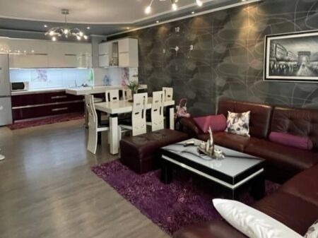 VENDESI APPARTAMENTO 2+1