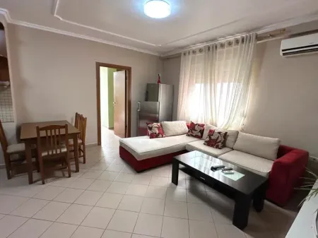 Affittasi appartamento 1+1 in via Durresit