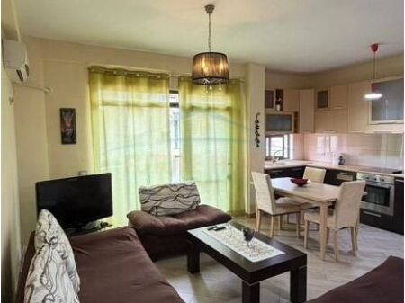 Affitto, Appartamento 1+1, Fresk, Tirana.