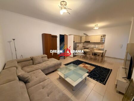 Jepet me qera apartament 2+1 tek Pazari i Ri prane BKT (ID 42215513) F