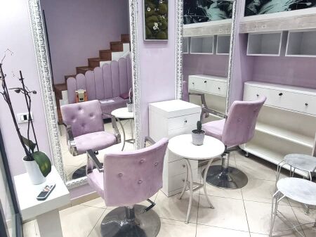 Business premises for rent Floor 0, 35 m² duplex, 500 € in Astir