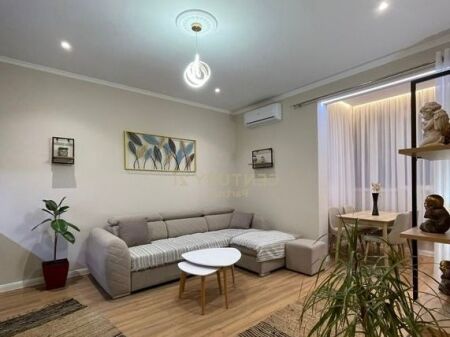 Appartamento 1+1 in affitto, di fronte al Complesso Delijorgji