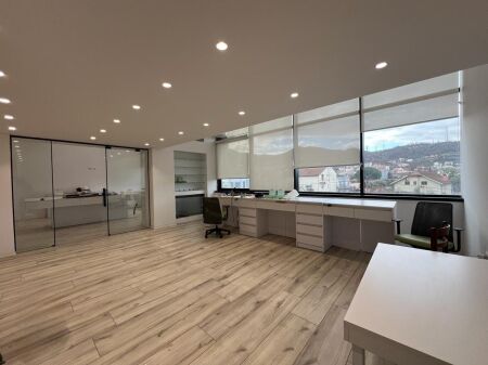 Njesi sherbimi  Dupleks ne shitje – Tirana Golden Park