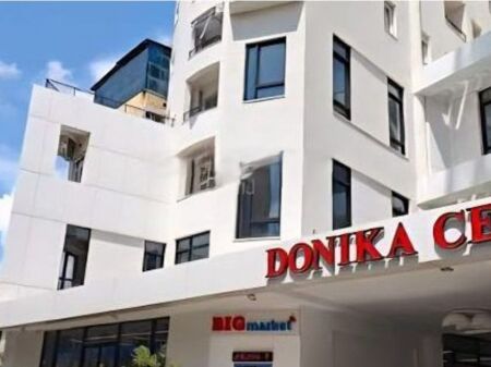 Shitet Njesi Biznesi shume prane Sheshit Skënderbej (Qendër), Rruga Mine Peza