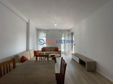 Jepet me qira apartament 2+1 tek Univers City