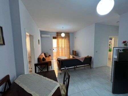 Apartament 3+1+2 Me Qira në Fresku, Tiranë