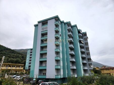 APARTAMENT MODERN 2+1 ME QIRA PRANE LUNGOMARE 1