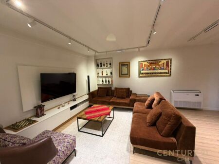 APARTAMENT 2+1+POST PARKIMI ME QIRA PRANE KOMUNES SE PARISIT!