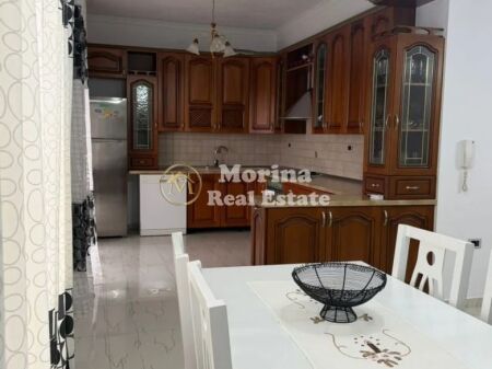 Qera | Shtëpi private 2 + 1 | Sauk | 500 €/muaj