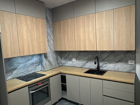 Jepet me Qera Apartament 1+1+Ballkon ne Kamez