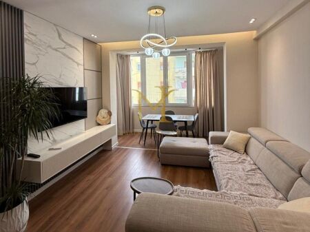 SHITET APARTAMENT MODERN 1+1 NE PLAZH ILIRIA!