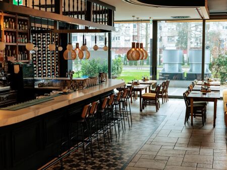 AMBIENCE FOR BAR-RESTAURANT EDGE OF MAIN STREET, BARRICADE STREET