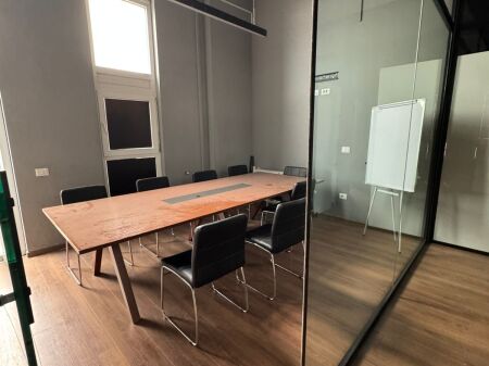 JEPET ZYRE ME QERA 740M2 ALI DEM