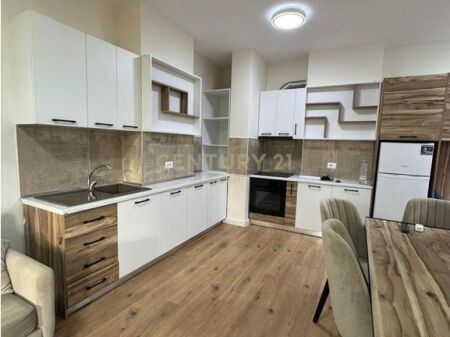 APARTMENT FOR RENT: GRAND GALLERY