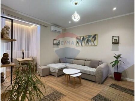 Appartamento 1+1 in affitto in Via Kavaja!