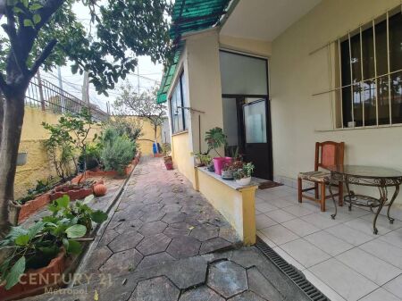 OFFRO CASA PRIVATA SU DUE PIANI IN AFFITTO - KOMBINAT! 800 € /Mese