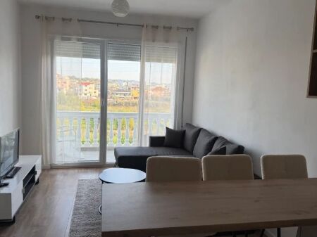 Affitto | Appartamento 1 + 1 | Kamez | 395 €/mese