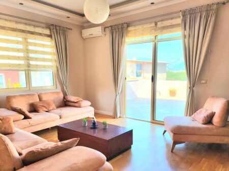 Penthouse for Sale – Dry Lake (€270,000)