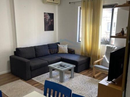 Shitet, Apartament Studio, Rruga Frosina Plaku, Ish Parku i Autobusave