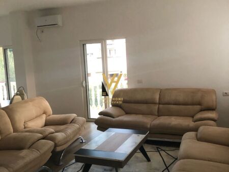 JEPET HYRJE 2+1+BLK ME QIRA TE VILAT GJERMANE 55.000 LEKE