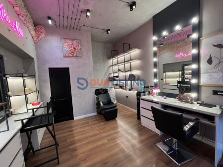 ✨ Ambiente commerciale in affitto – pronto per lavorare