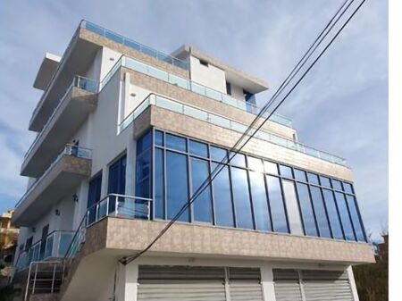 Hotel per shitje ne Shkembin e Kavajes Durres! 425,000 € Sip. Totale  600m2  Sip. e brendshme  376m2