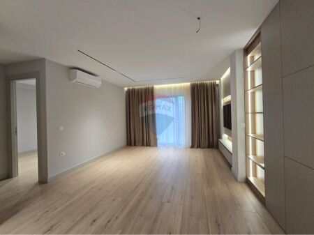 Apartament 2+1 per shitje tek Liqeni Thate!