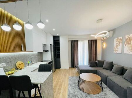 AFFITTASI APPARTAMENTO 1+1 VICINO ALLA STAZIONE DEI TRENI !