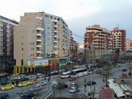 In vendita, Unità commerciale, Nuovo Anello