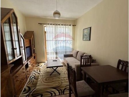 Apartament - Për Qira - Libri Universitar, Tiranë(ID: 530411003-915)