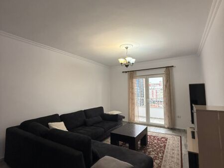 In affitto: Appartamento 2+1 📍 Posizione: Via Dritan Hoxha