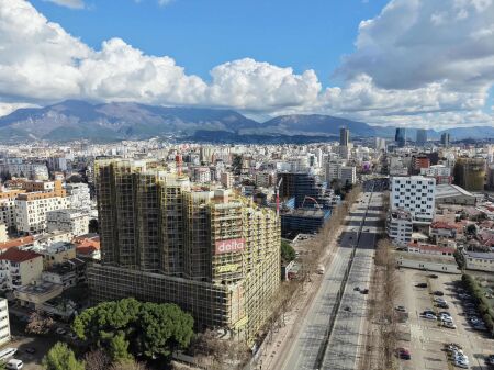 🏡 Shitet apartament 2+1 te Colonnade Residence, Zogu i Zi