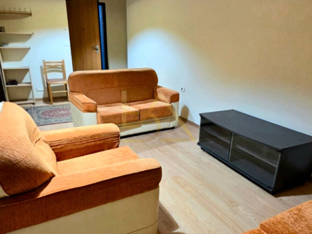 Shitet Apartament – Tiranë, Astir