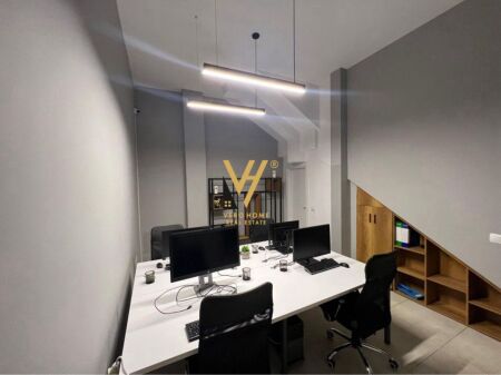 UFFICIO 25 M2 IN AFFITTO PRESSO KOMP.STAR, ISH PARKU 300 EURO