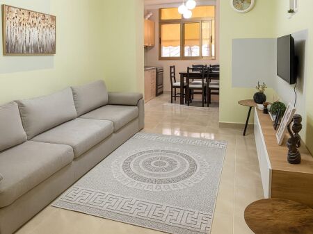 JEPET ME QIRA APARTAMENT 2+1 – QENDËR, TIRANË