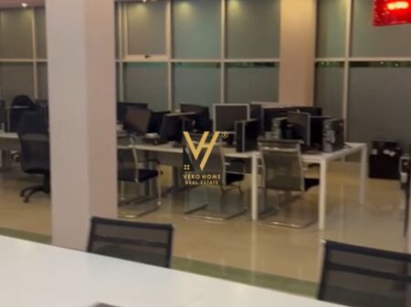 UFFICIO 320 M2 IN AFFITTO PRESSO L'EX CAMPO DI AVIAZIONE 2.120 EURO