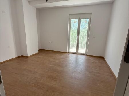 Ambjent per zyra prane Air Albania