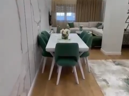 Appartamento 2+1(parcheggio)Giardino Botanico!