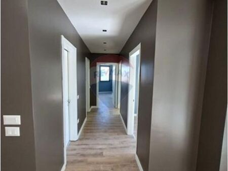 Apartament - Për Shitje - Rruga Loni Ligori, Tiranë