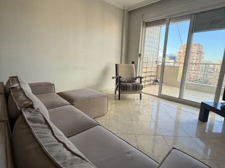 Qera | Apartament 2 + 1 | Blloku | 800 €/muaj