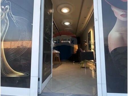 🏢 Dyqan për Shitje – Pranë Spitalit, Rruga Ali Demi, Vlorë