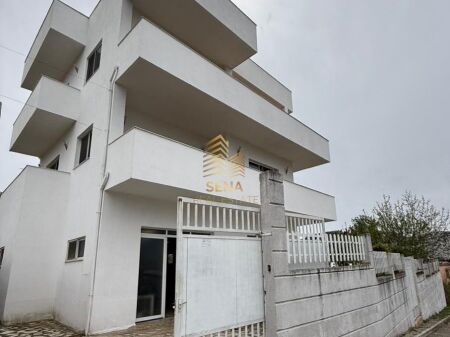 Rent, 3-Storey Villa, Artificial Lake, 3000 Euro/month Net