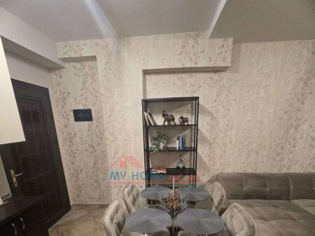 Apartament 1+1 me Qera Rruga e Barrikadave Tirane