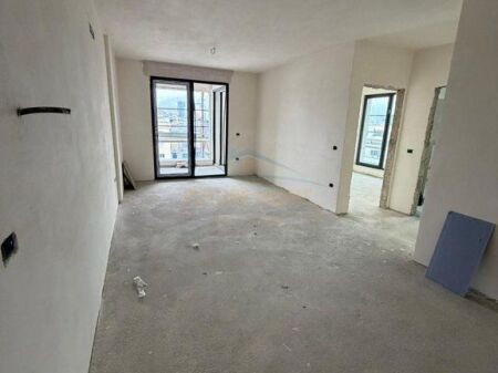 Vendesi in vendita appartamento 2+1+2 Comune di Parigi White Tower