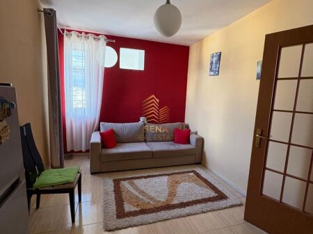 Rent, Apartment 1+1+balcony, Kavaja Street, 550 Euro/month
