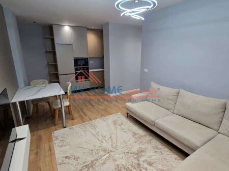 Apartament 1+1 me qera Rruga 5 Maji Tirane